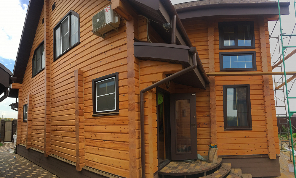 Частный дом, Зеленая поляна, Красный Яр, цвет Кедр 2010